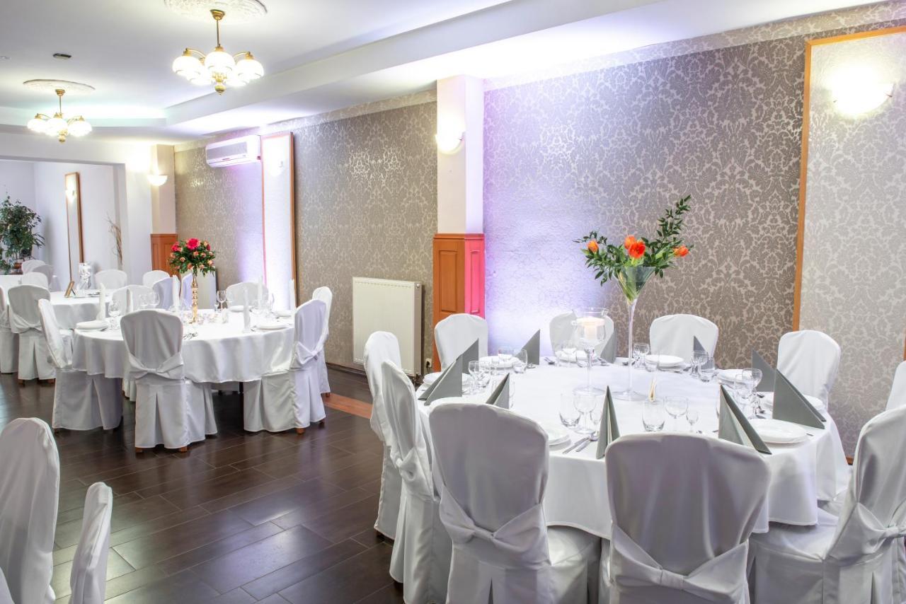 First Hotel Tczew Dış mekan fotoğraf