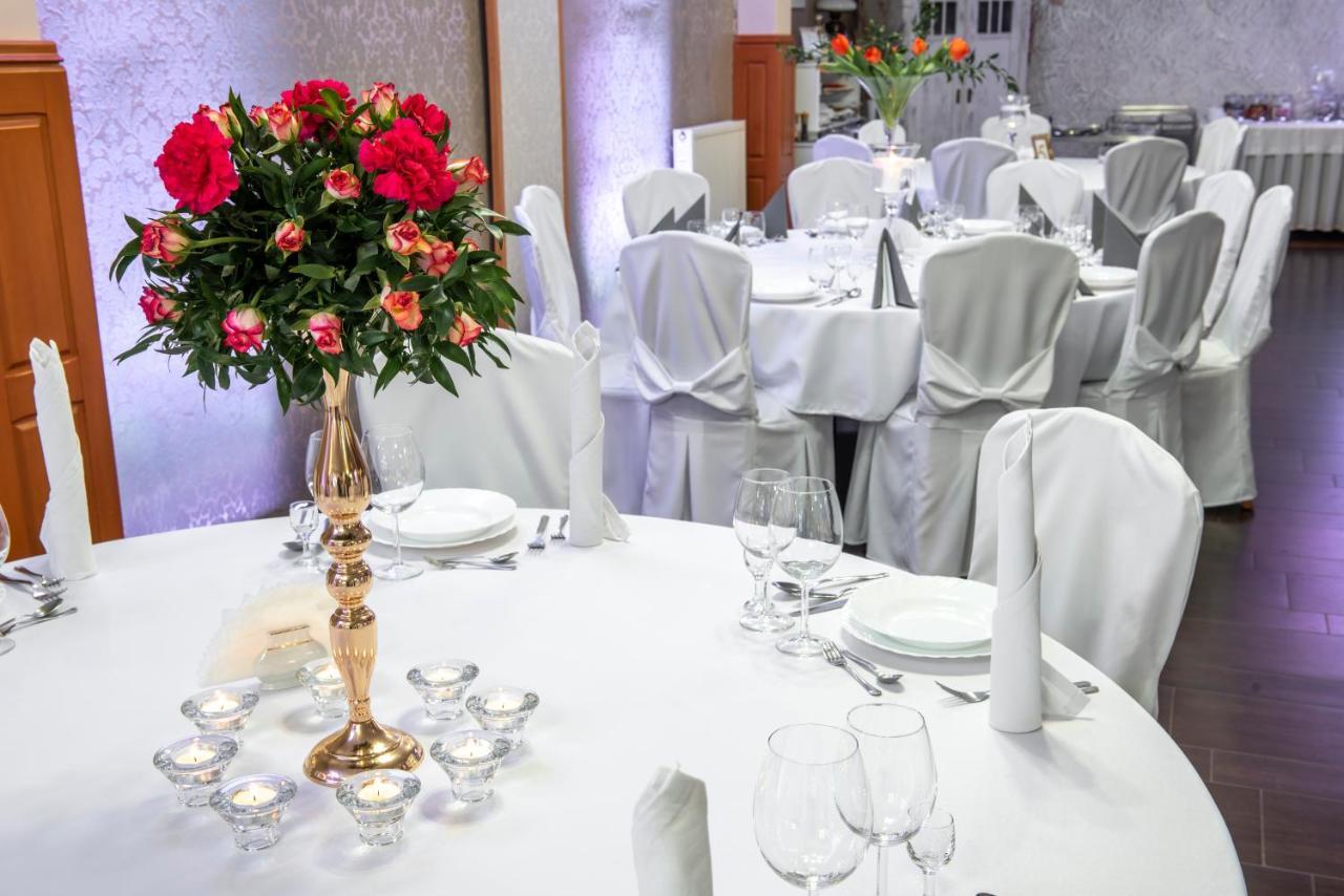 First Hotel Tczew Dış mekan fotoğraf