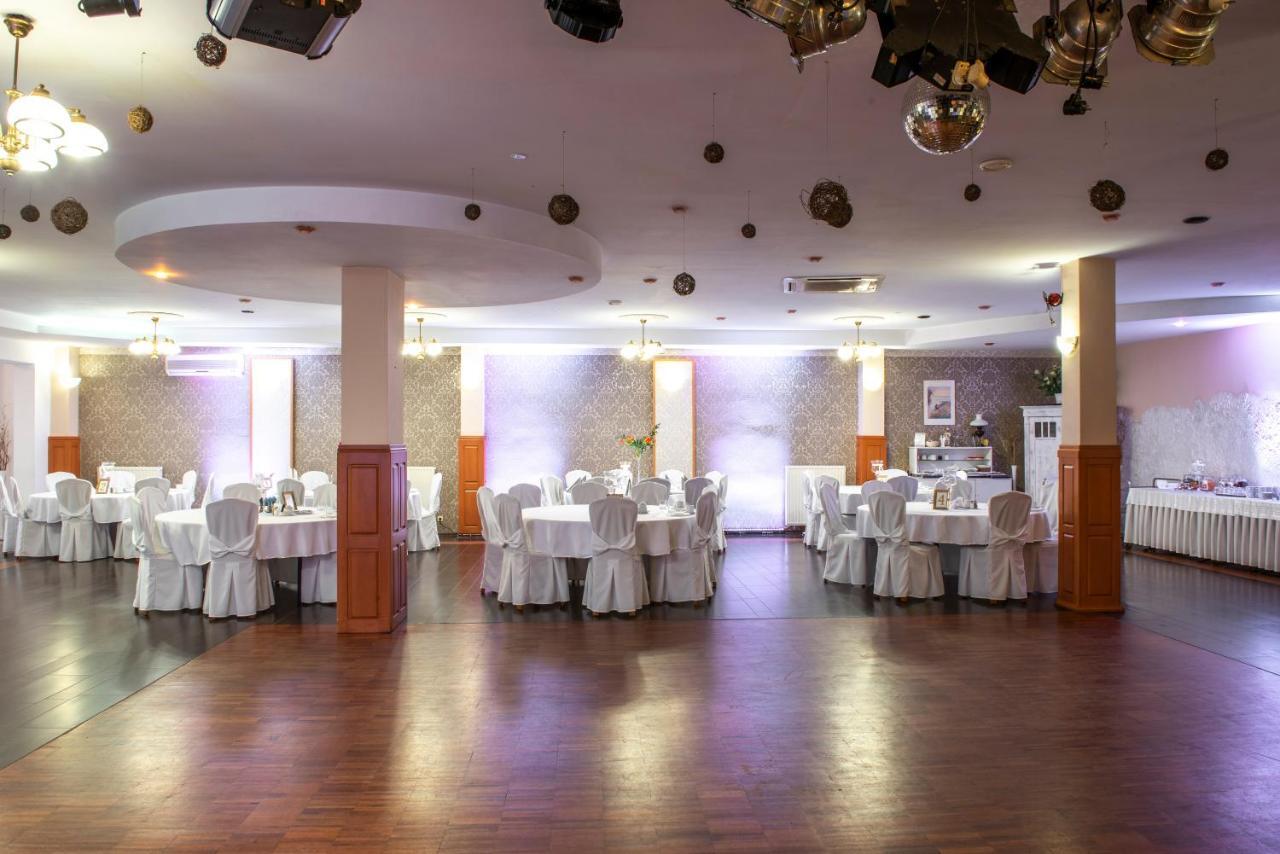 First Hotel Tczew Dış mekan fotoğraf