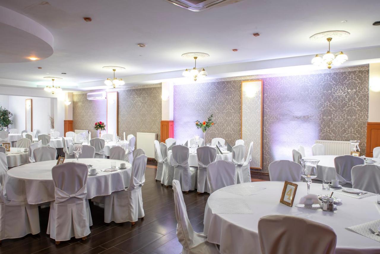 First Hotel Tczew Dış mekan fotoğraf