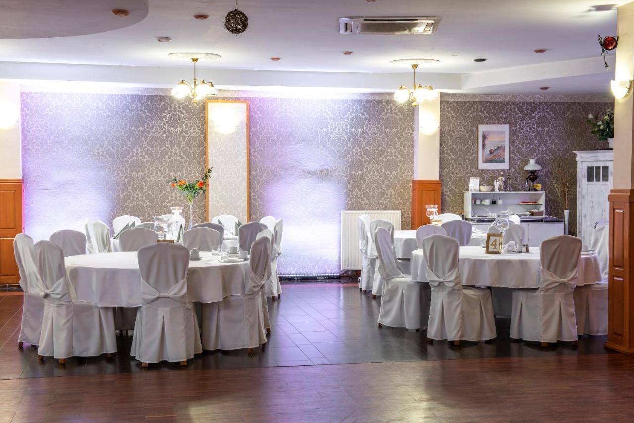 First Hotel Tczew Dış mekan fotoğraf